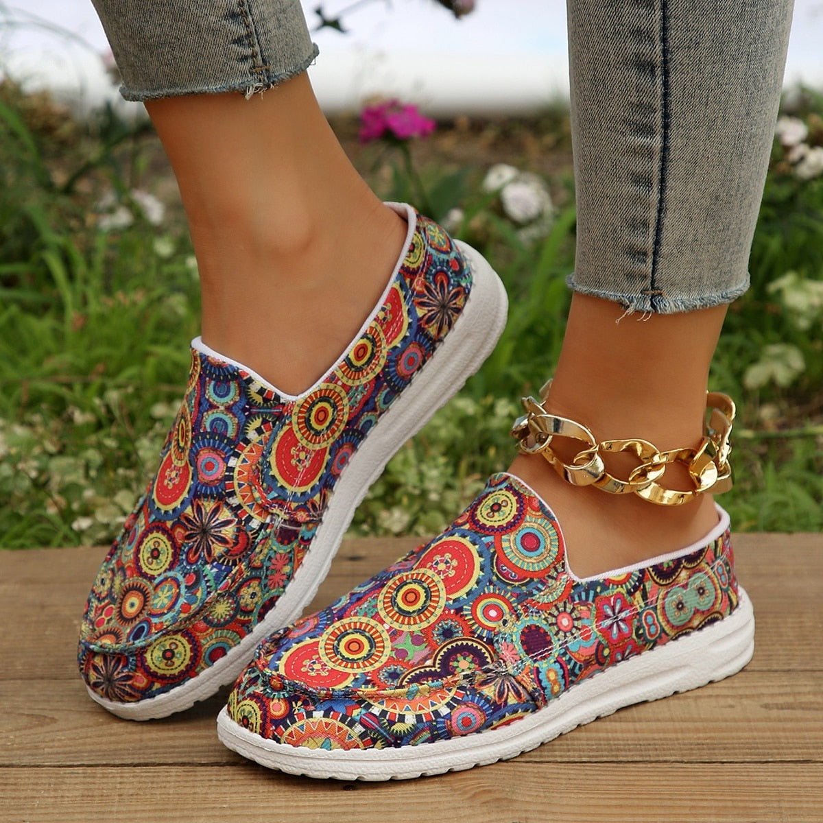 Chaussures slip-on bohème à imprimé mandala multicolore