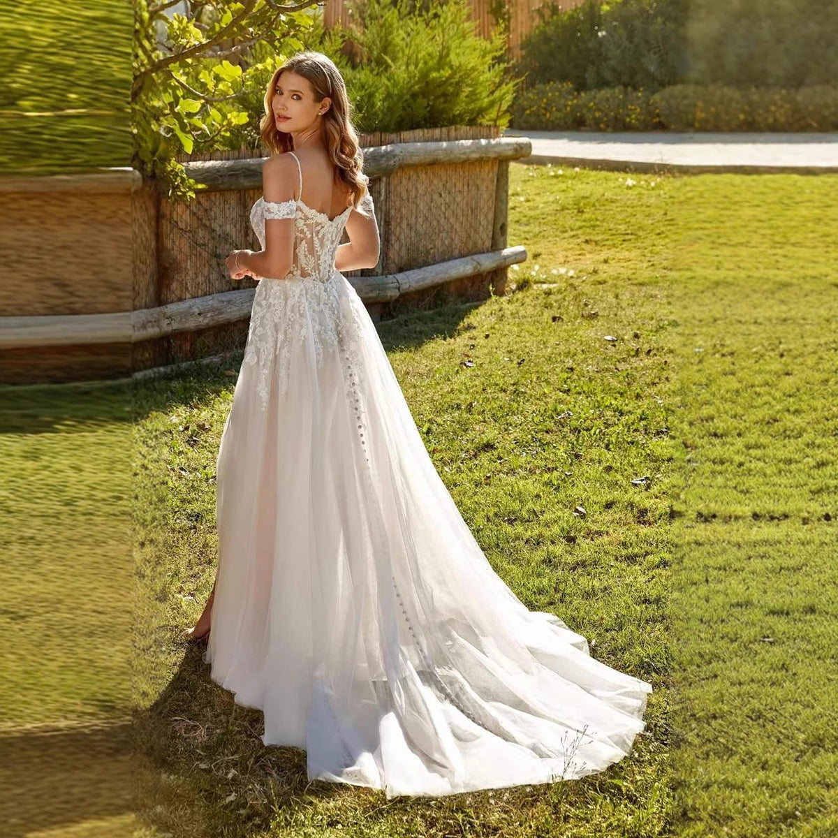 Robe de Mariée Bohème Bustier en Dentelle