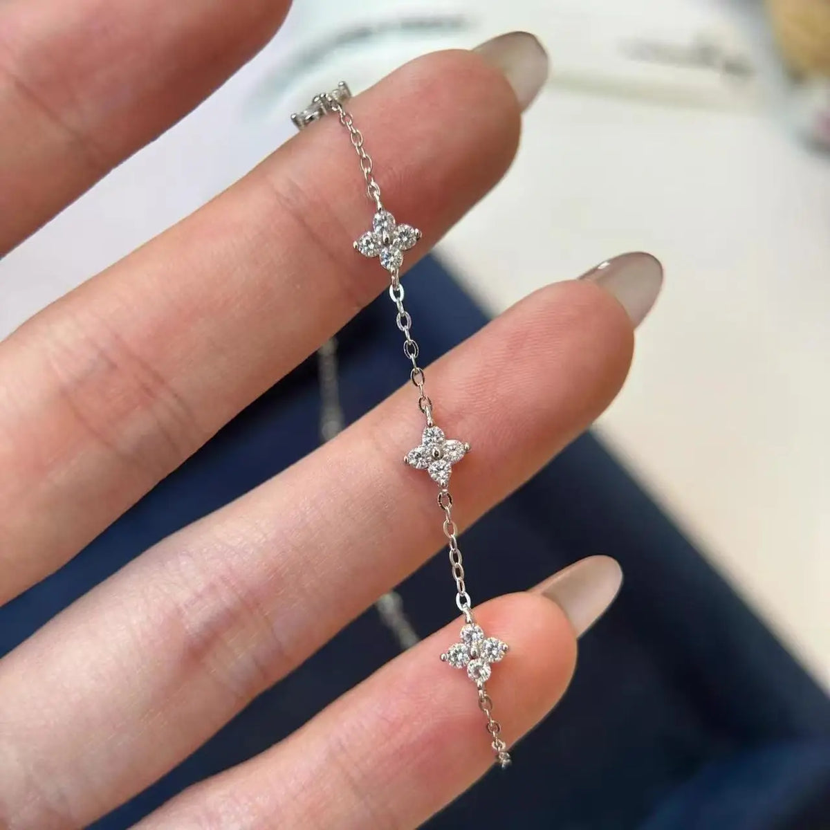 Bracelet trèfle zircon