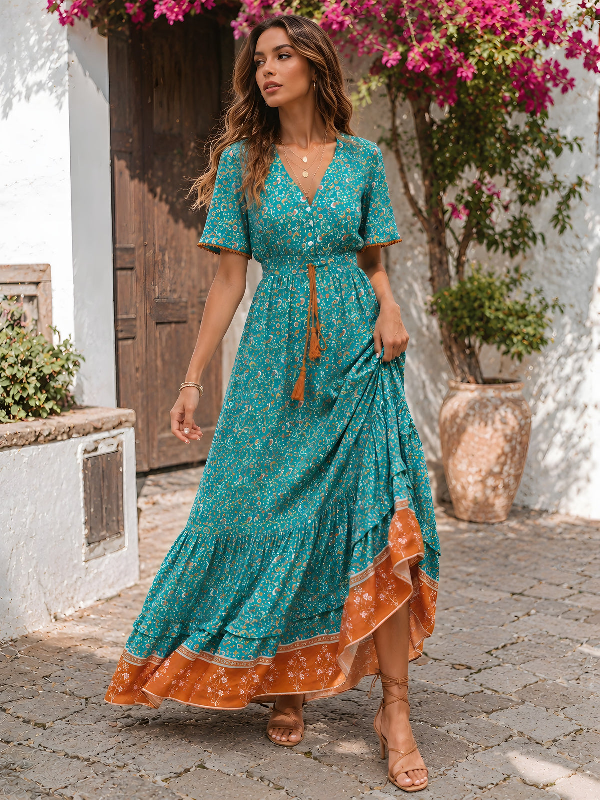 Hohes Hippie-Kleid