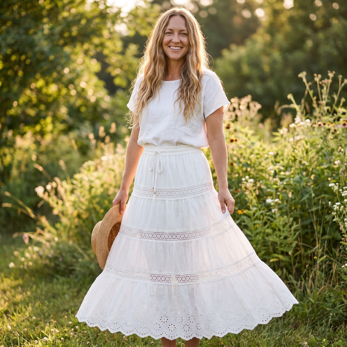 Jupe longue hippie blanche portée, allure bohème