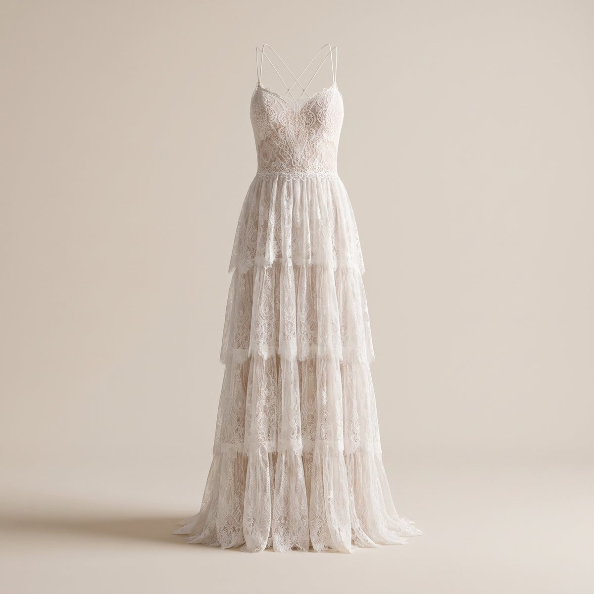 Robe de mariée bohème en dentelle, vue ghost mannequin