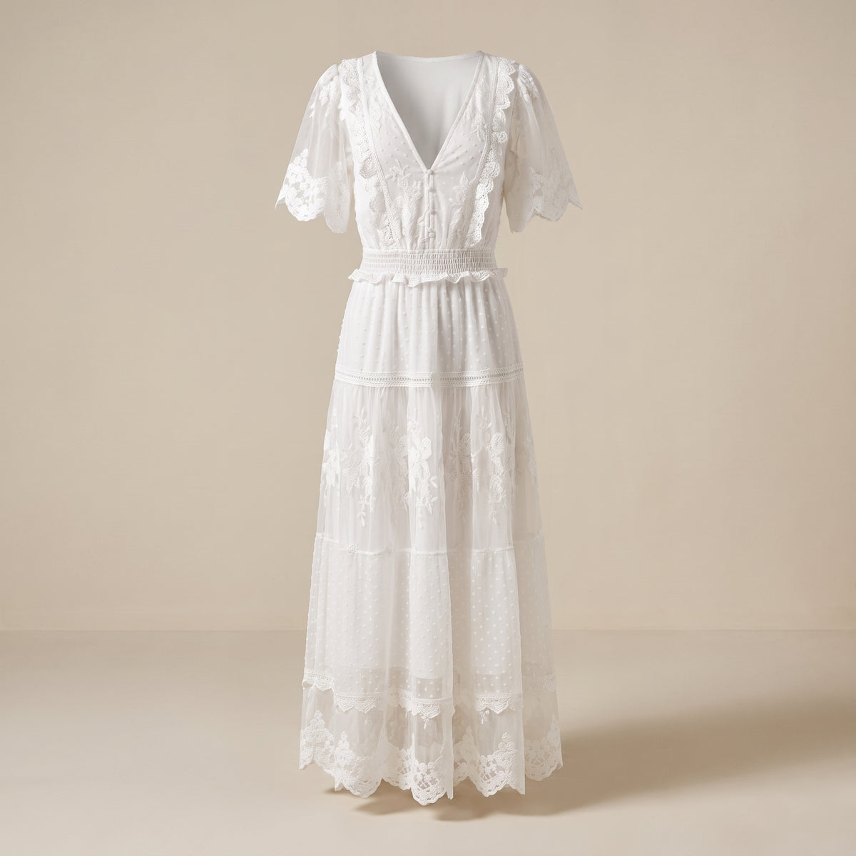 Robe longue blanche bohème, vue ghost mannequin