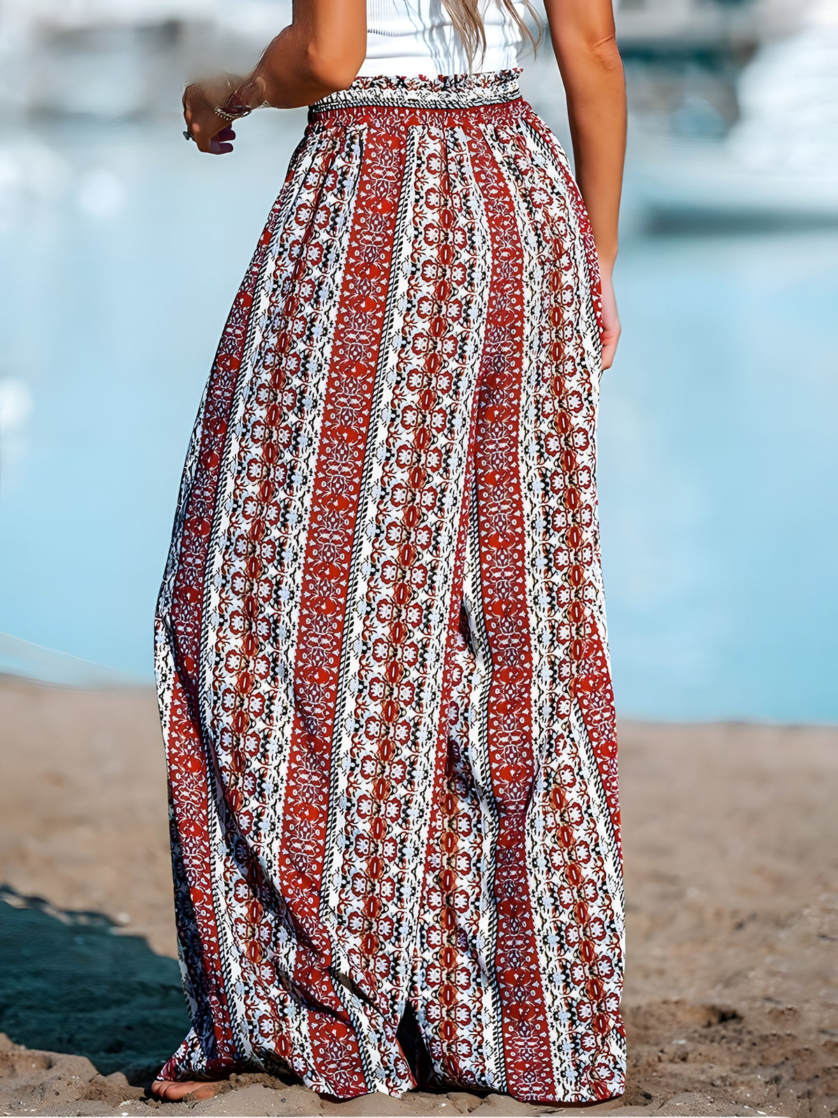 Pantalon hippie femme large, vue de dos