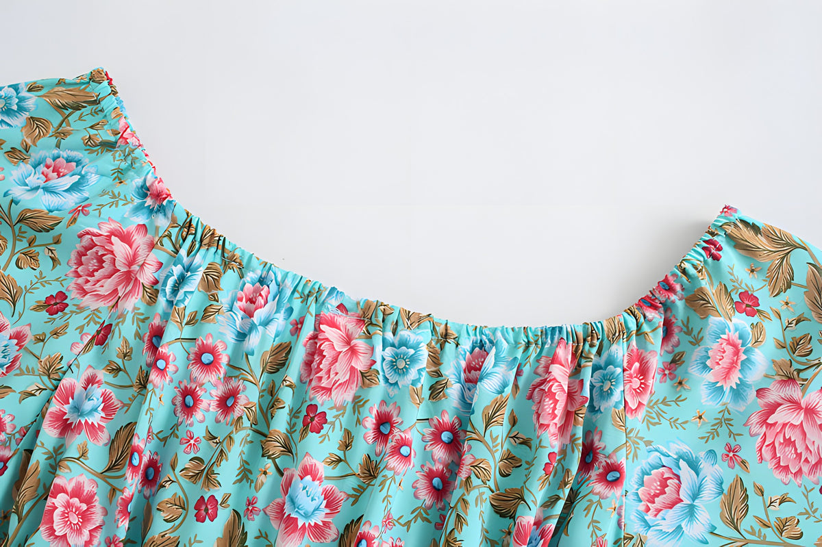 Détail encolure élastique bardot