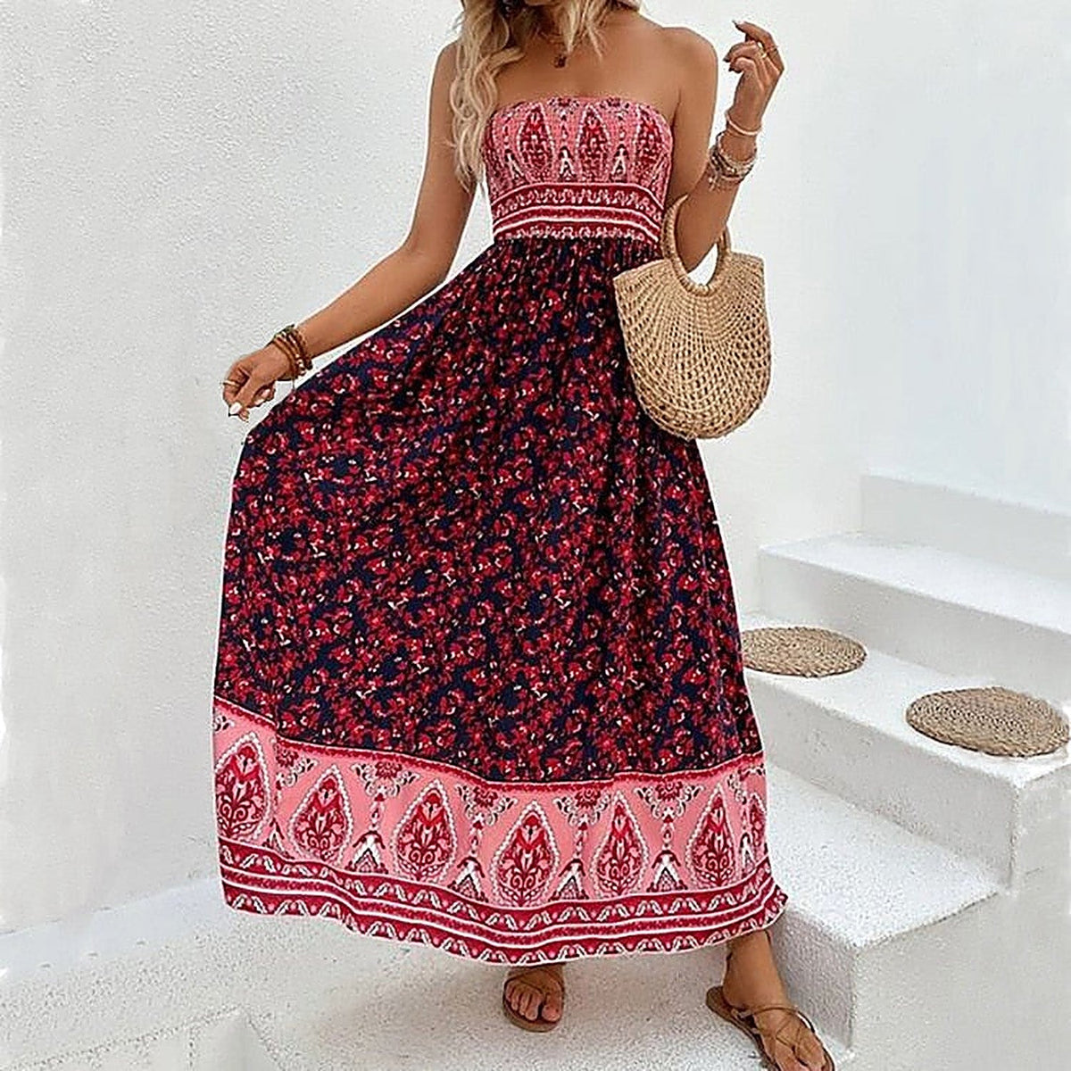 Robe bustier hippie chic rouge, imprimé floral et bordure paisley