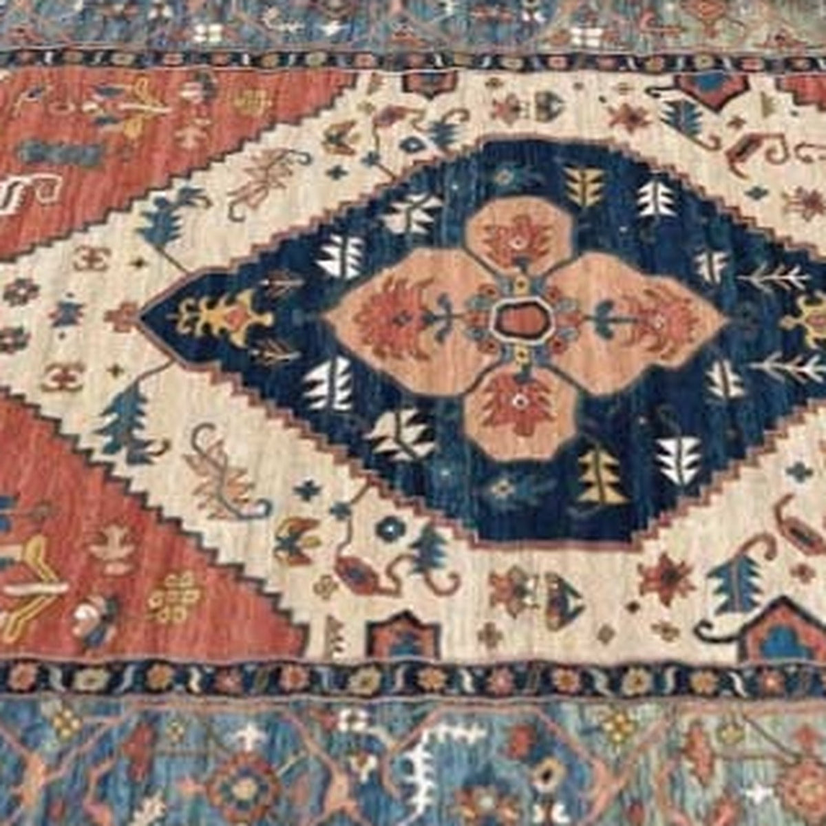 Détail du tissage et du motif persan