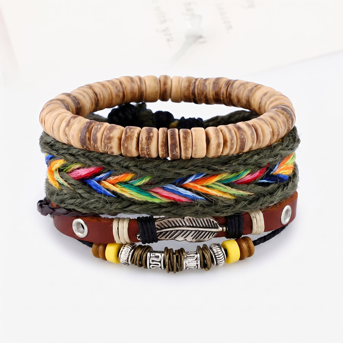 Set de 4 bracelets homme bohème cuir, perles de coco et plume argentée