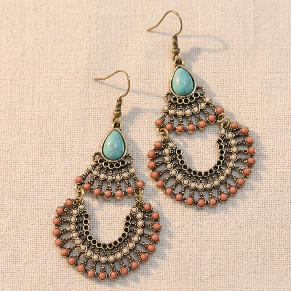 Paire boucles oreilles pendantes turquoise et perles corail packshot