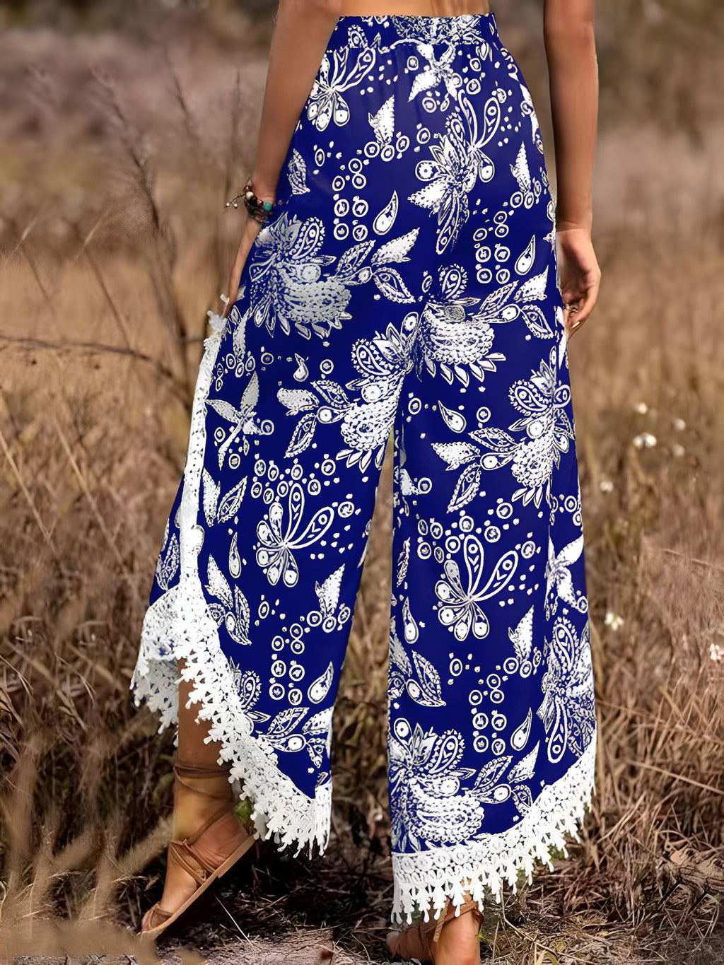 Pantalon hippie large bohème vue de dos