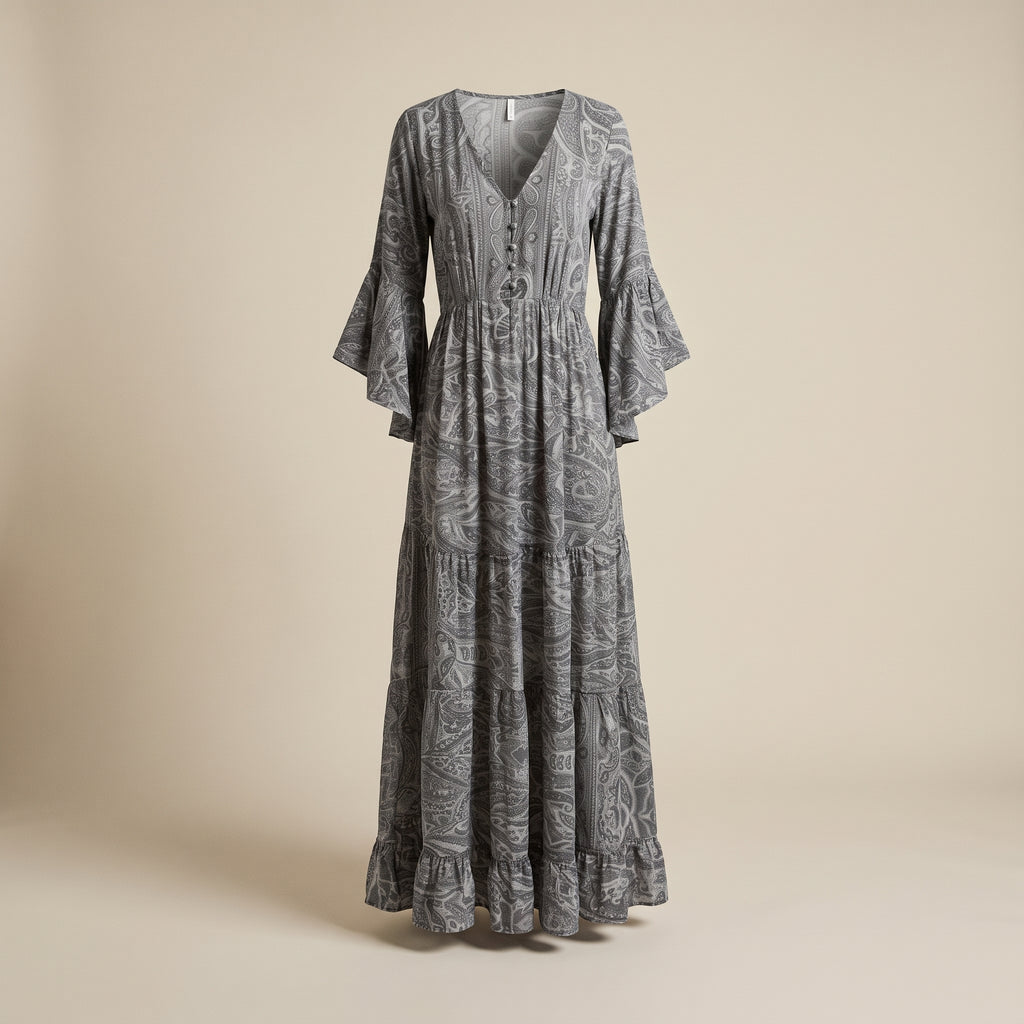 Robe paisley gris packshot studio ghost