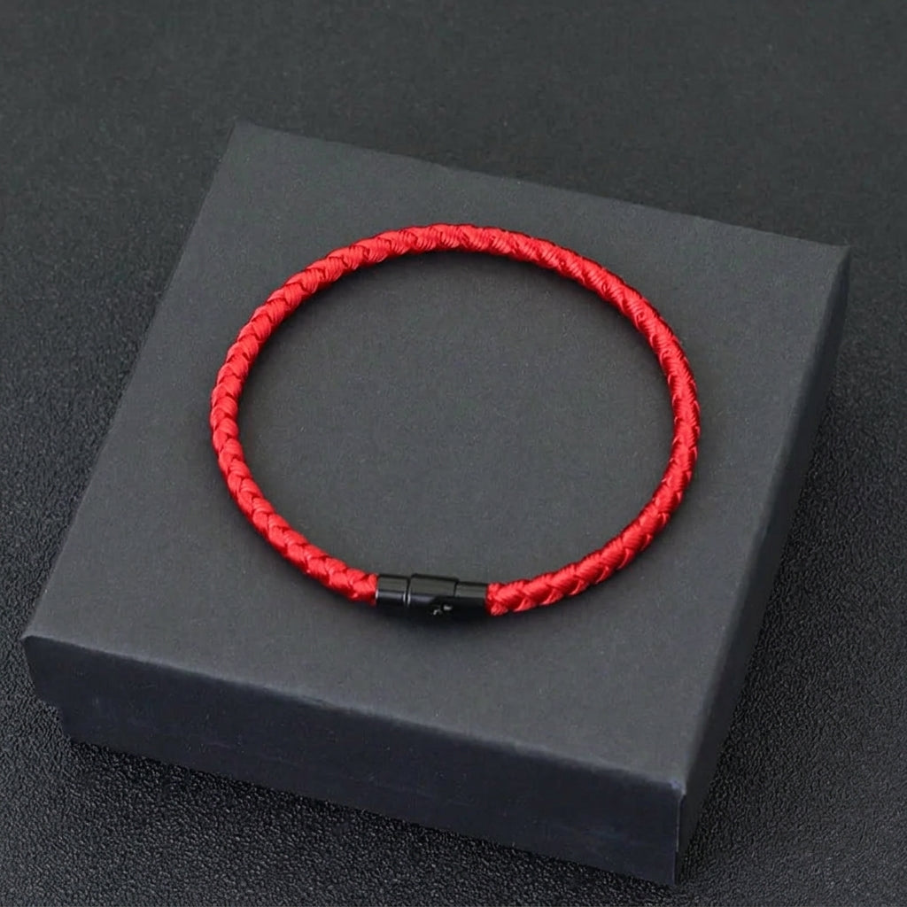 Bracelet fil rouge corde tressée fermoir magnétique acier noir